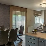 Profi Keco * Balatonalmádi